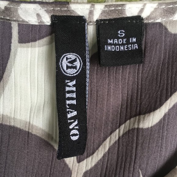 Draped Neckline Floral Blouse - Picture 4 of 10